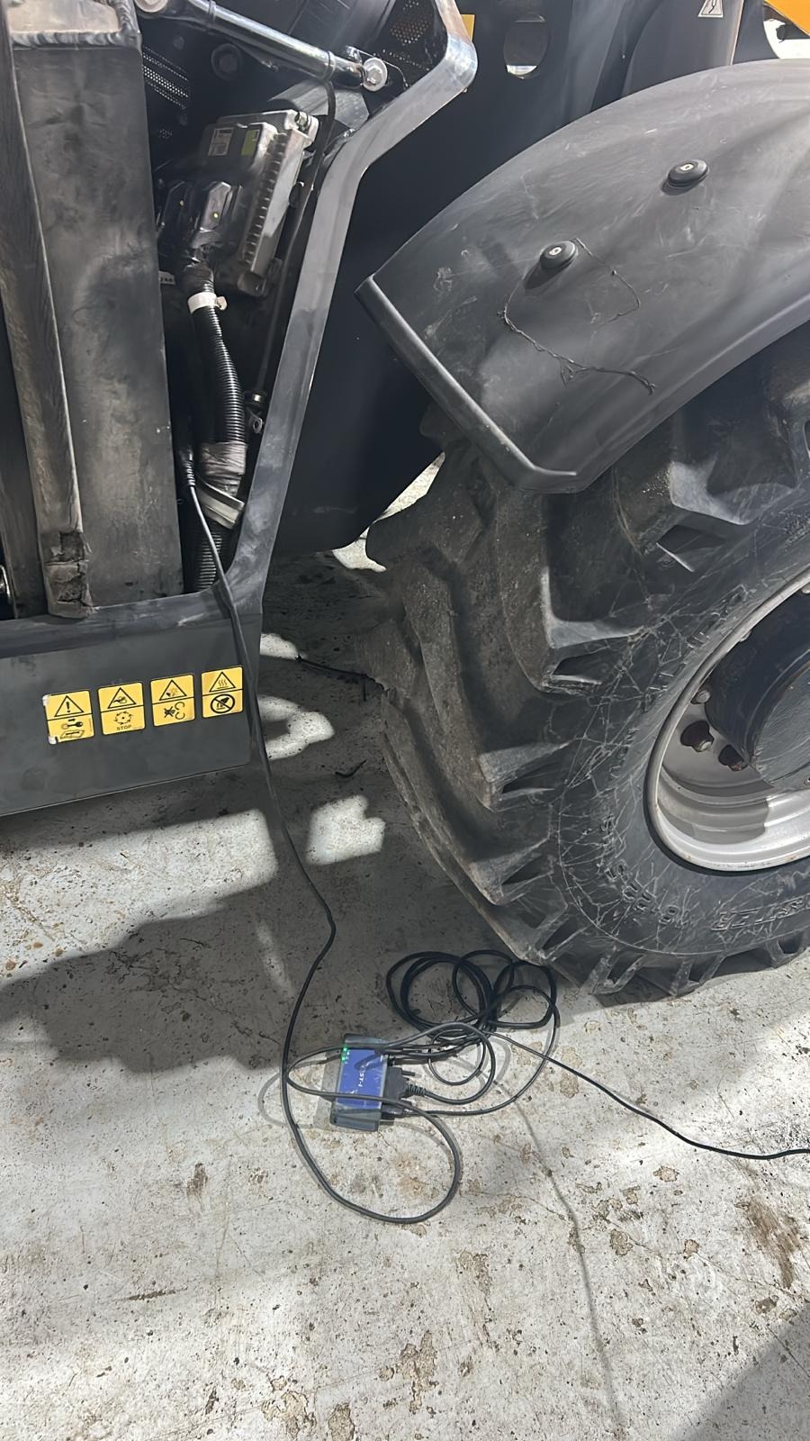 How to connect Machine Dieci with Dieci Kubota Diagmaster DSTi Adapter 9